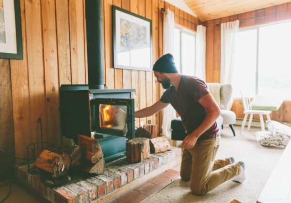 fire cabin cabin fall fireplace man beard cozy making a fire t20 no9rg7